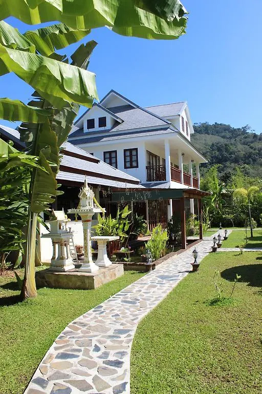 Pensión Villa Colina Khao Lak Rooms And Bungalows - Adults Only